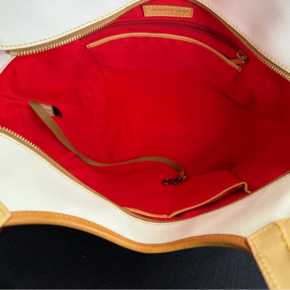 EUC Dooney & Bourke Maddie Saffiano Leather Shoulder Bag - Picture 8 of 11